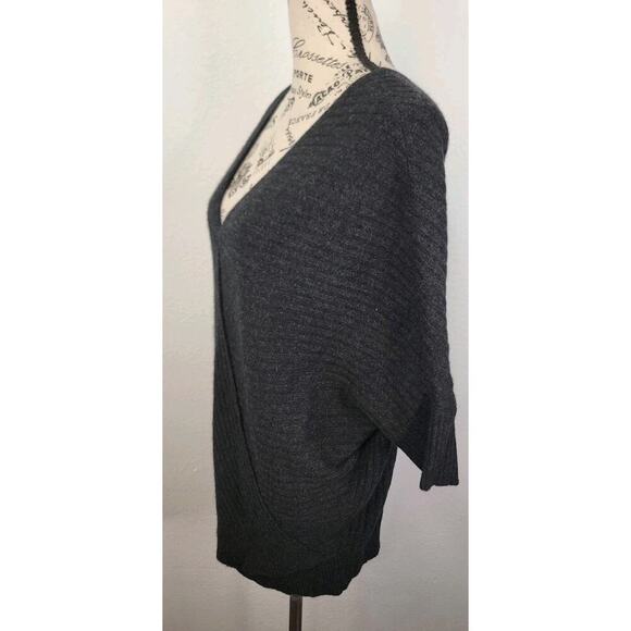 VINCE. Sweater Top Womens Sz S 100% Cashmere Asymmetric Rib Short Sleeves Gray - Picture 5 of 12